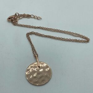 Vtg TNJ Rose Gold Tone Hammered Circle Pendant Necklace 16”